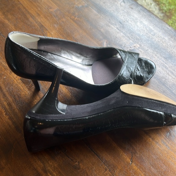 NINE WEST black patent leather dress shoes - size 7.5 (I believe) - Picture 6 of 6